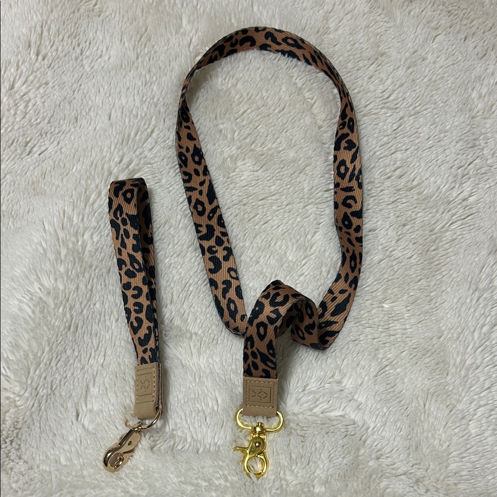 Leopard Pattern Keychain and Lanyard Set